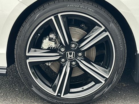 Used 2024 Honda Accord Sport image 13