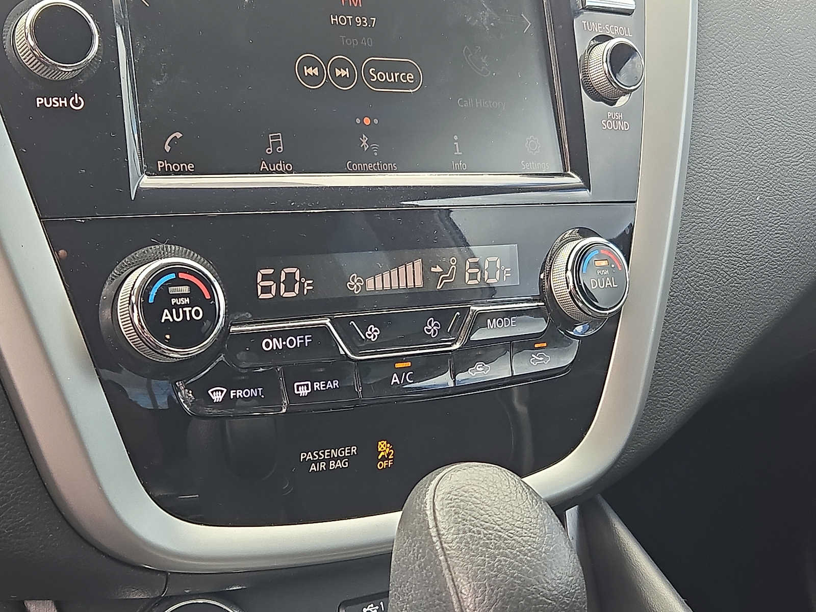 Used 2019 Nissan Murano S AWD/4WD image 14