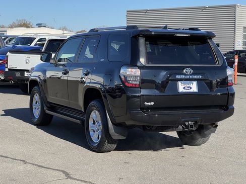 Used 2020 Toyota 4Runner SR5 image 6
