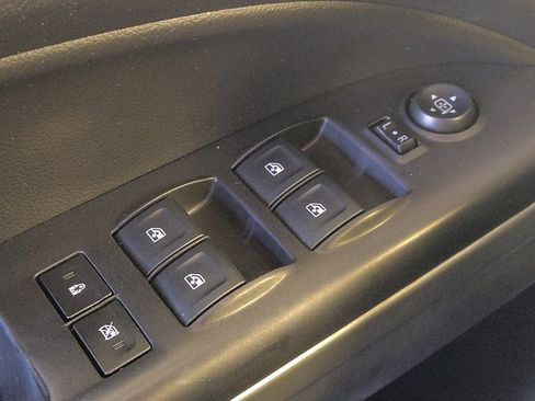 Used 2019 Chevrolet Colorado LT w/ LT Convenience Package image 27