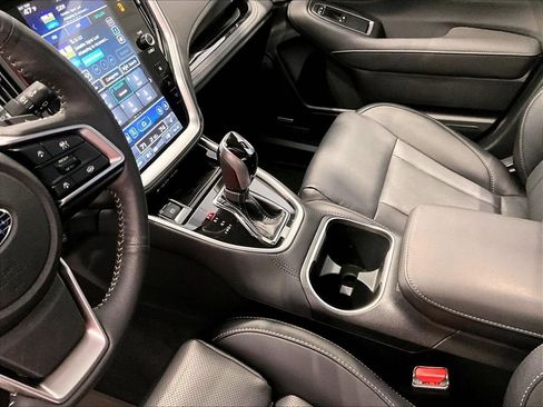 Used 2025 Subaru Outback Limited w/ Popular Package #2 AWD/4WD image 14