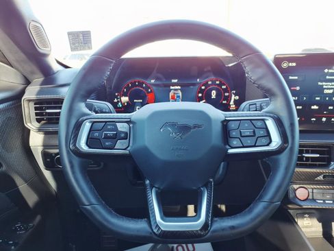 Used 2025 Ford Mustang EcoBoost image 16