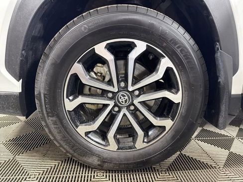 Used 2025 Toyota Corolla Cross AWD Hybrid image 10