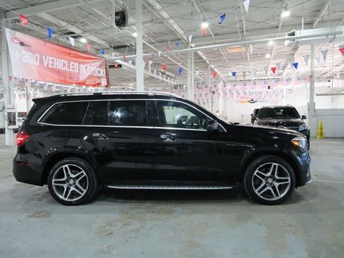 Used 2017 Mercedes-Benz GLS 550 4MATIC image 14