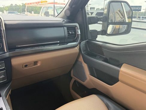 Used 2023 Ford F250 Lariat w/ Chrome Package AWD/4WD image 26