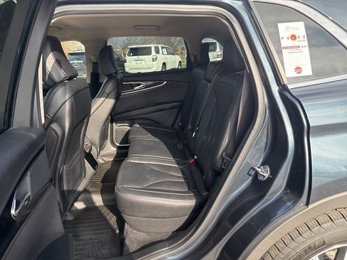 Used 2022 Lincoln Nautilus AWD image 12