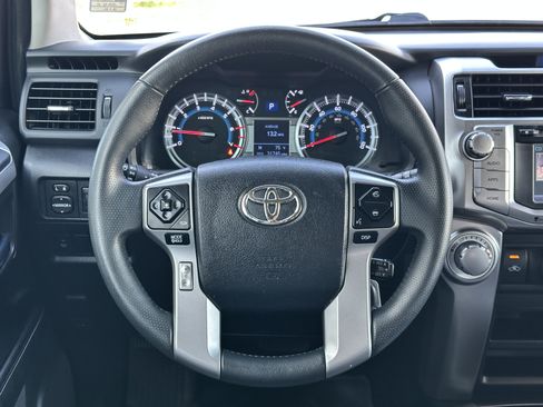 Used 2017 Toyota 4Runner SR5 Premium image 42