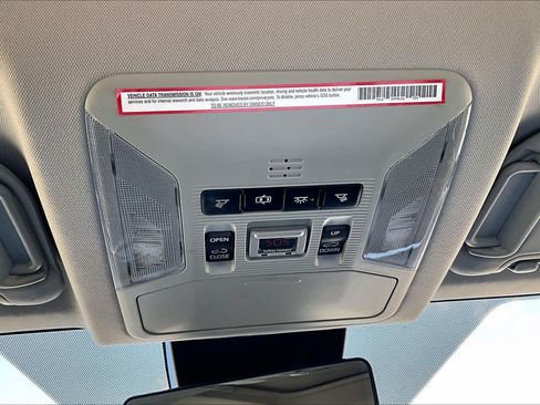 Used 2019 Toyota RAV4 Limited FWD image 32