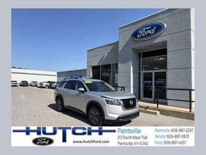 Used 2025 Nissan Pathfinder SV