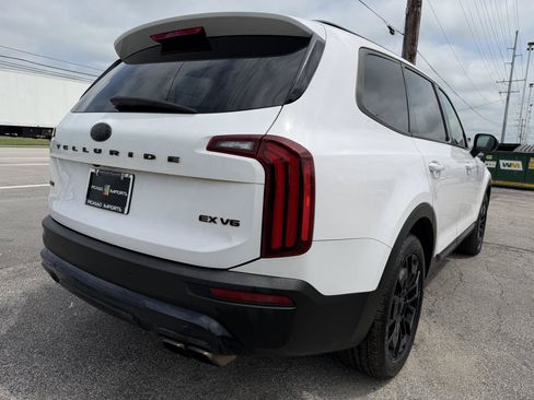 Used 2021 Kia Telluride EX w/ EX Premium Package AWD/4WD image 11