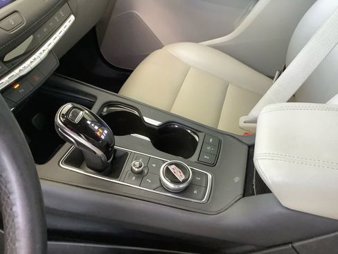 Used 2021 Cadillac XT4 Luxury image 23