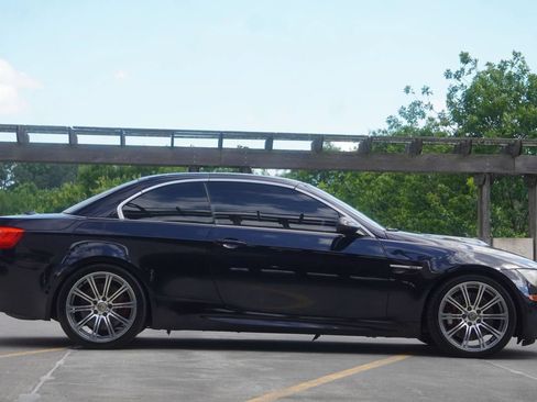 Used 2011 BMW M3 Convertible RWD image 19