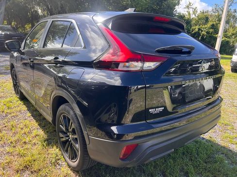 Used 2023 Mitsubishi Eclipse Cross LE AWD/4WD image 3
