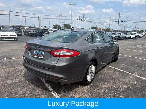 Used 2014 Ford Fusion SE w/ Equipment Group 502A FWD image 3