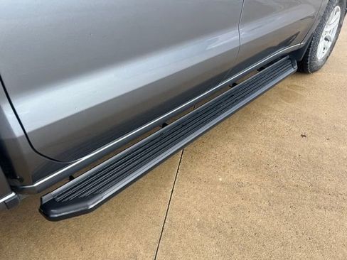 Used 2021 Chevrolet Silverado 1500 LT image 11