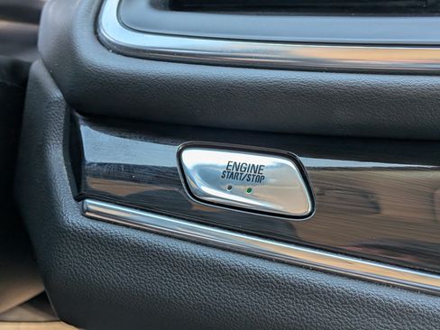Used 2023 Buick Enclave Essence FWD image 30