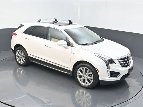 Used 2018 Cadillac XT5 Luxury w/ LPO, Sport Package image 19