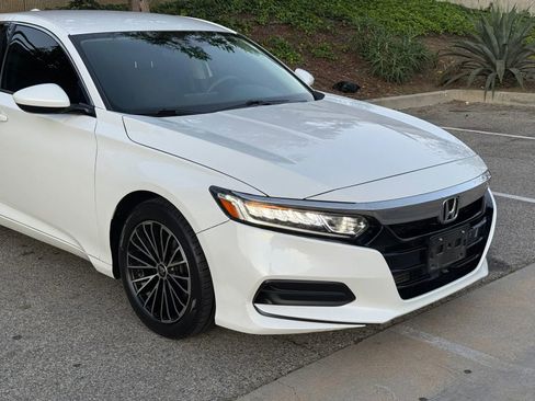 Used 2020 Honda Accord LX image 6