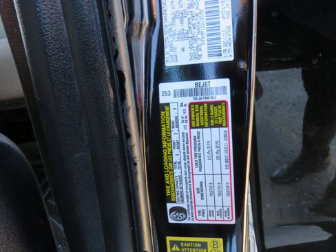 Used 2016 Toyota Tundra SR5 image 17