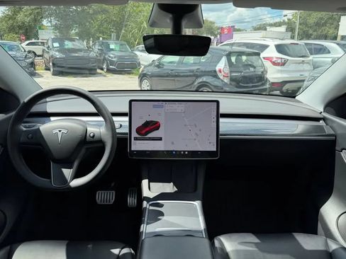 Used 2022 Tesla Model Y Performance AWD/4WD image 15