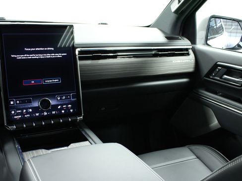 New 2025 GMC Sierra EV Denali image 19