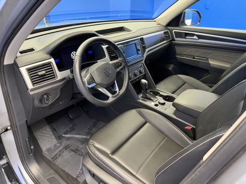 Used 2023 Volkswagen Atlas SE AWD/4WD image 11