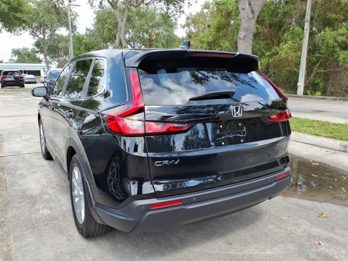 Used 2025 Honda CR-V EX-L image 4