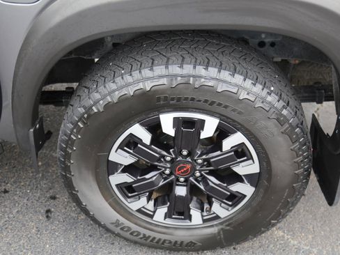 Used 2024 Nissan Frontier Pro-X w/ Technology Package image 19