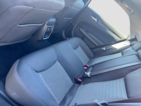 Used 2023 Chrysler 300 Touring w/ Sport Appearance Package image 22