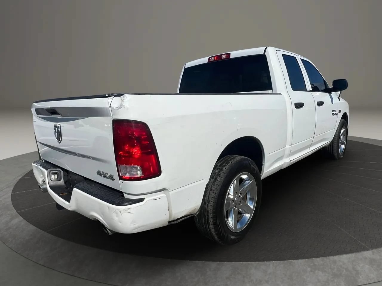 Used 2017 RAM 1500 Express AWD/4WD image 5