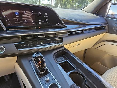 Used 2021 Cadillac Escalade Premium Luxury w/ LPO, Radiant Package image 21