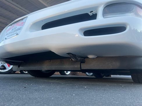 Used 2000 Chevrolet Corvette Coupe w/ Roof Pkg RWD image 62