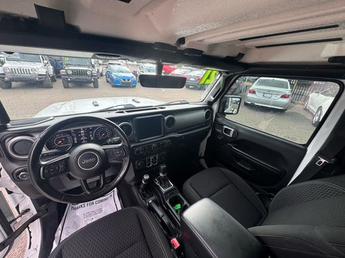 Used 2021 Jeep Wrangler Unlimited Sport AWD/4WD image 15