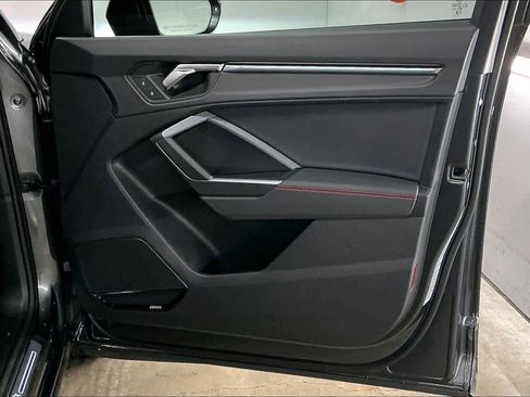 Used 2025 Audi Q3 2.0T Premium Plus w/ Premium Plus Package image 26