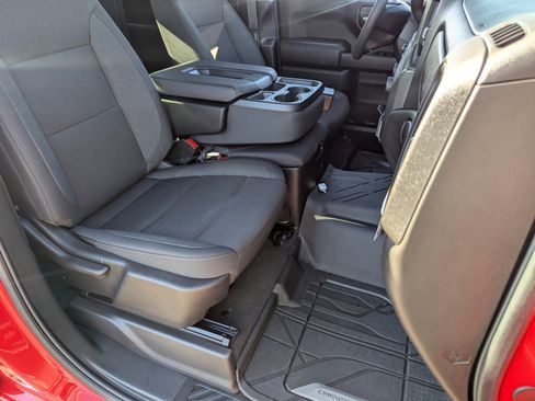 Certified 2025 Chevrolet Silverado 1500 Custom image 11