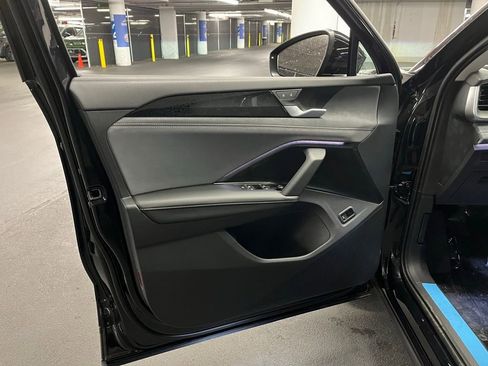 New 2026 Volkswagen Tiguan SE AWD/4WD image 20