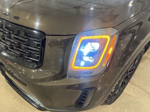 Used 2021 Kia Telluride SX w/ SX Prestige Package image 30