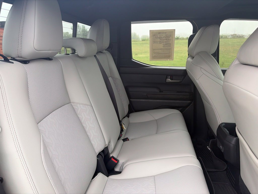 Used 2025 Toyota Tacoma Limited AWD/4WD image 13
