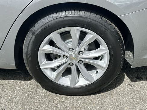 Used 2023 Chevrolet Malibu LT FWD image 5