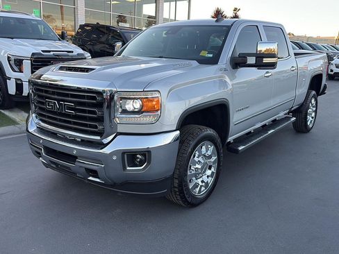 Used 2019 GMC Sierra 2500 SLT w/ Duramax Plus Package image 1