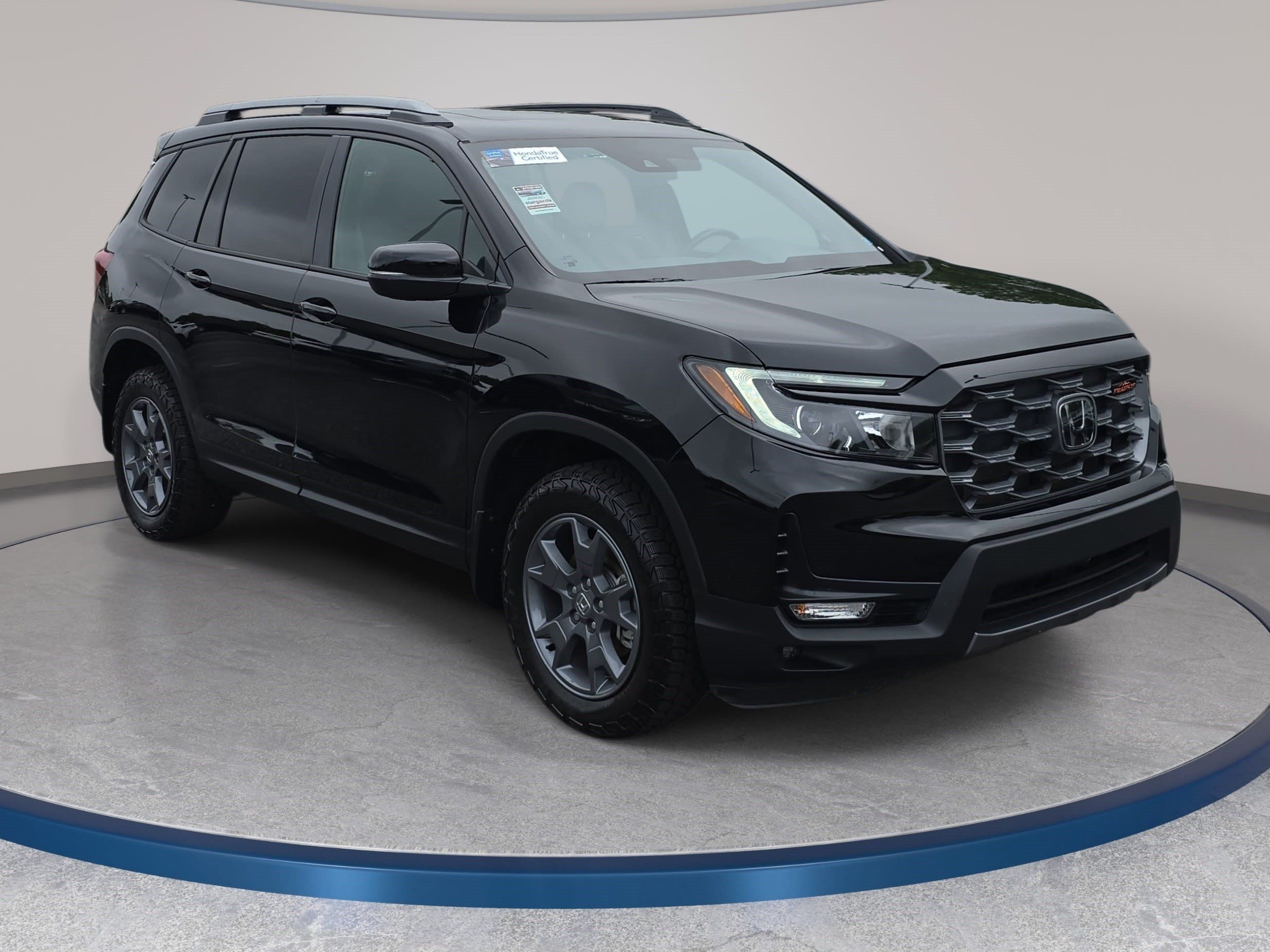 Certified 2025 Honda Passport TrailSport image 3