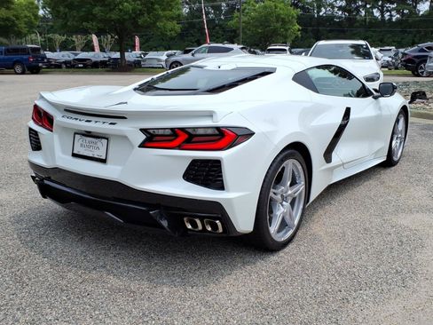 Used 2022 Chevrolet Corvette Stingray Preferred Cpe w/ Battery Protection Package RWD image 9