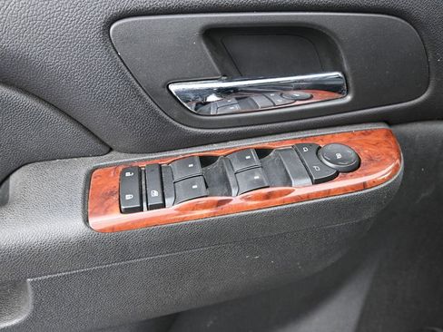Used 2011 Chevrolet Tahoe LT AWD/4WD image 24