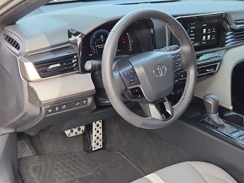 Certified 2025 Toyota Camry SE w/ Convenience Package FWD image 10