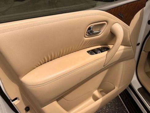 Used 2015 INFINITI QX80 4WD image 13