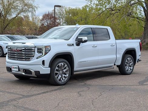 New 2026 GMC Sierra 1500 Denali w/ Denali Reserve Package AWD/4WD image 5