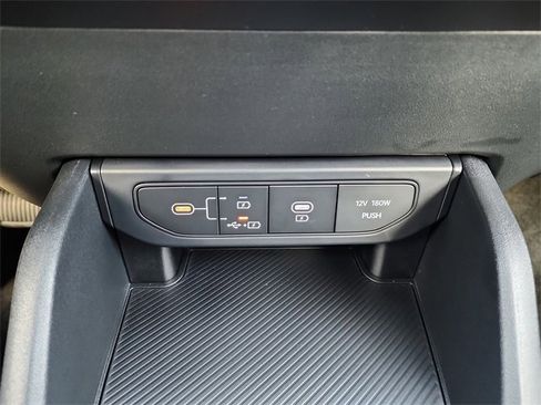 New 2025 Kia K4 LXS image 21