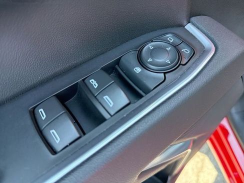 Used 2025 Chevrolet Silverado 1500 LT AWD/4WD image 13