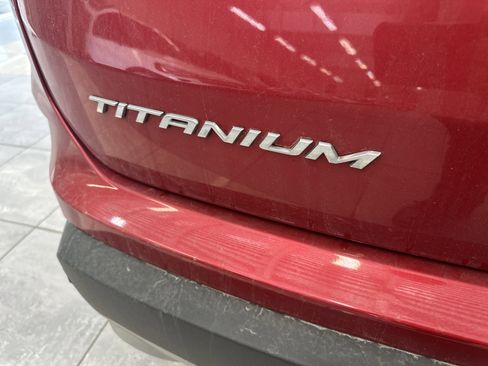 Used 2022 Ford Edge Titanium image 7