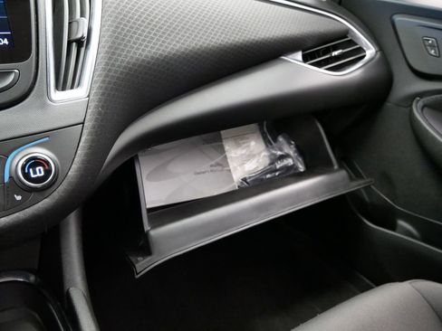 Used 2020 Chevrolet Malibu LT image 38